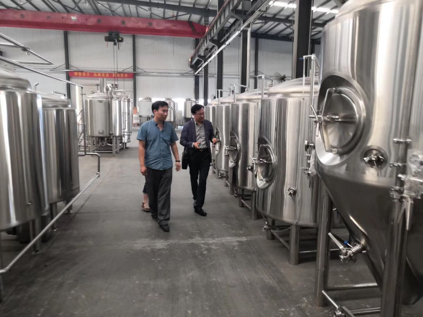 豪魯啤酒設(shè)備